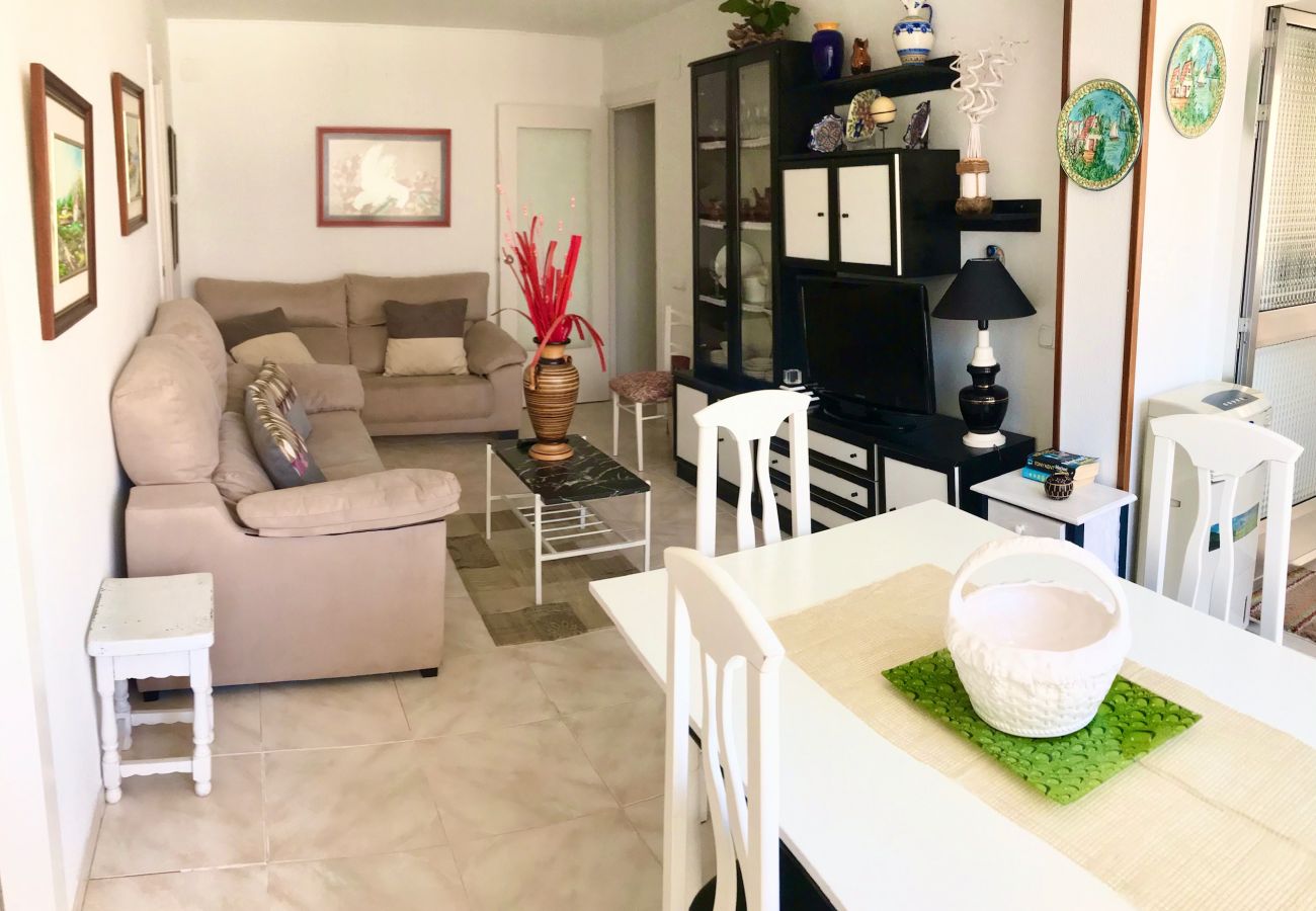 Apartment in Benidorm - MEDITERRANEAN AVENUE APARTMENT R019