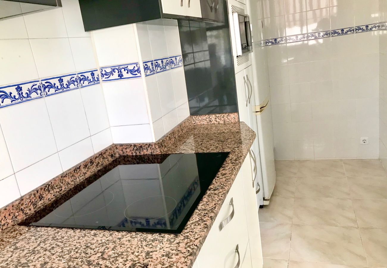 Apartment in Benidorm - MEDITERRANEAN AVENUE APARTMENT R019