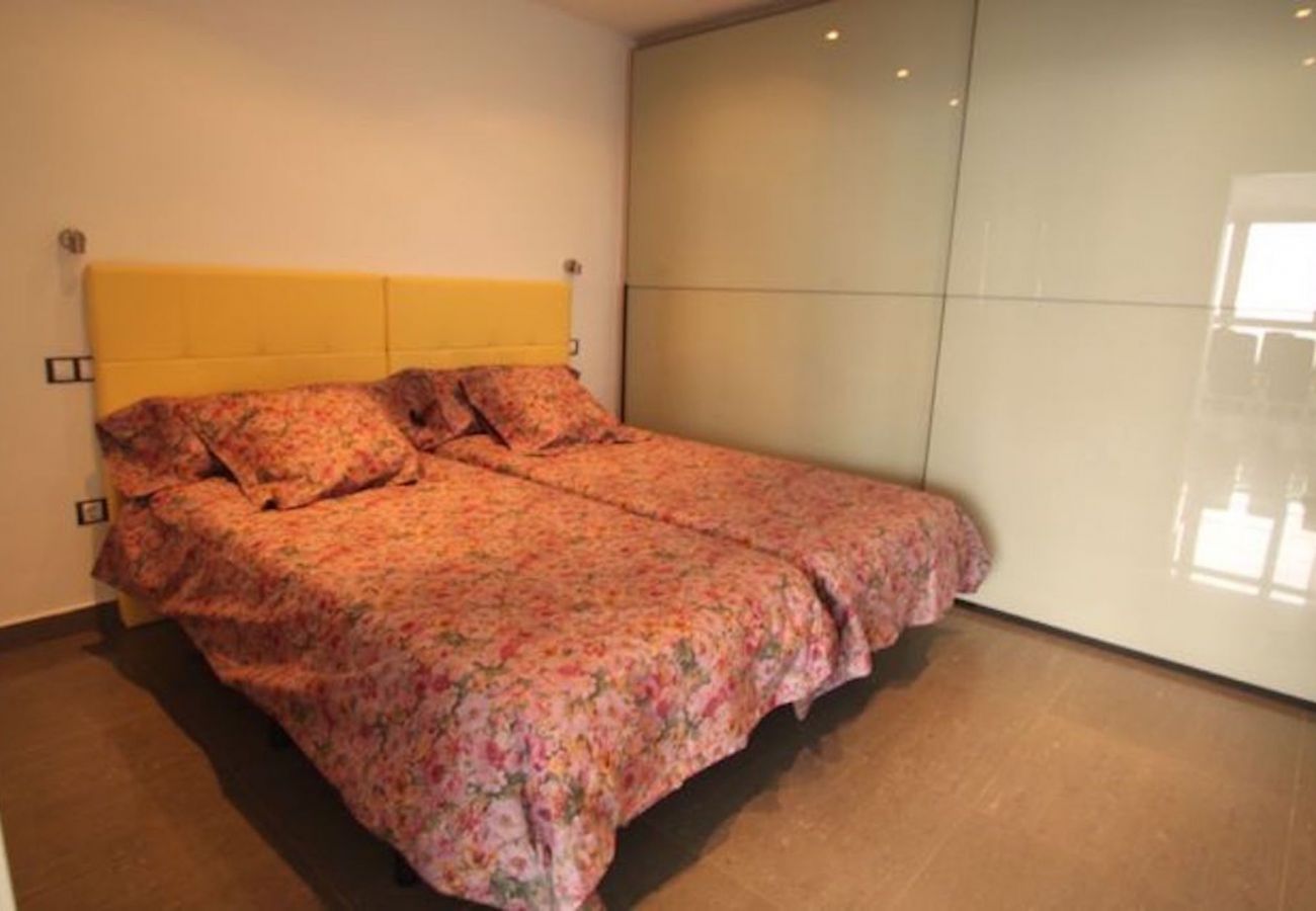 Apartment in Benidorm - THE MASK APARTMENT BLUELINE R006