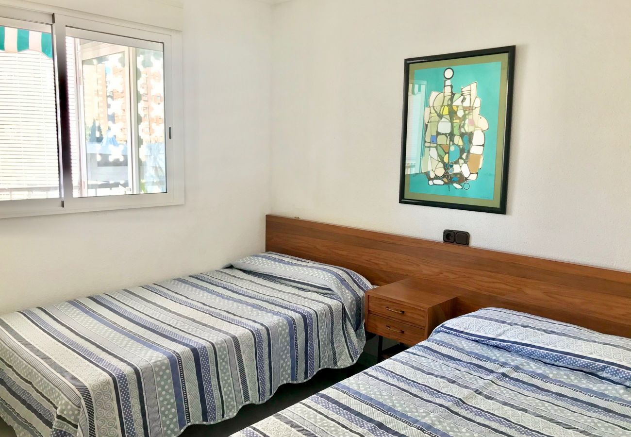 Apartment in Benidorm - FLECHA APARTMENT R023