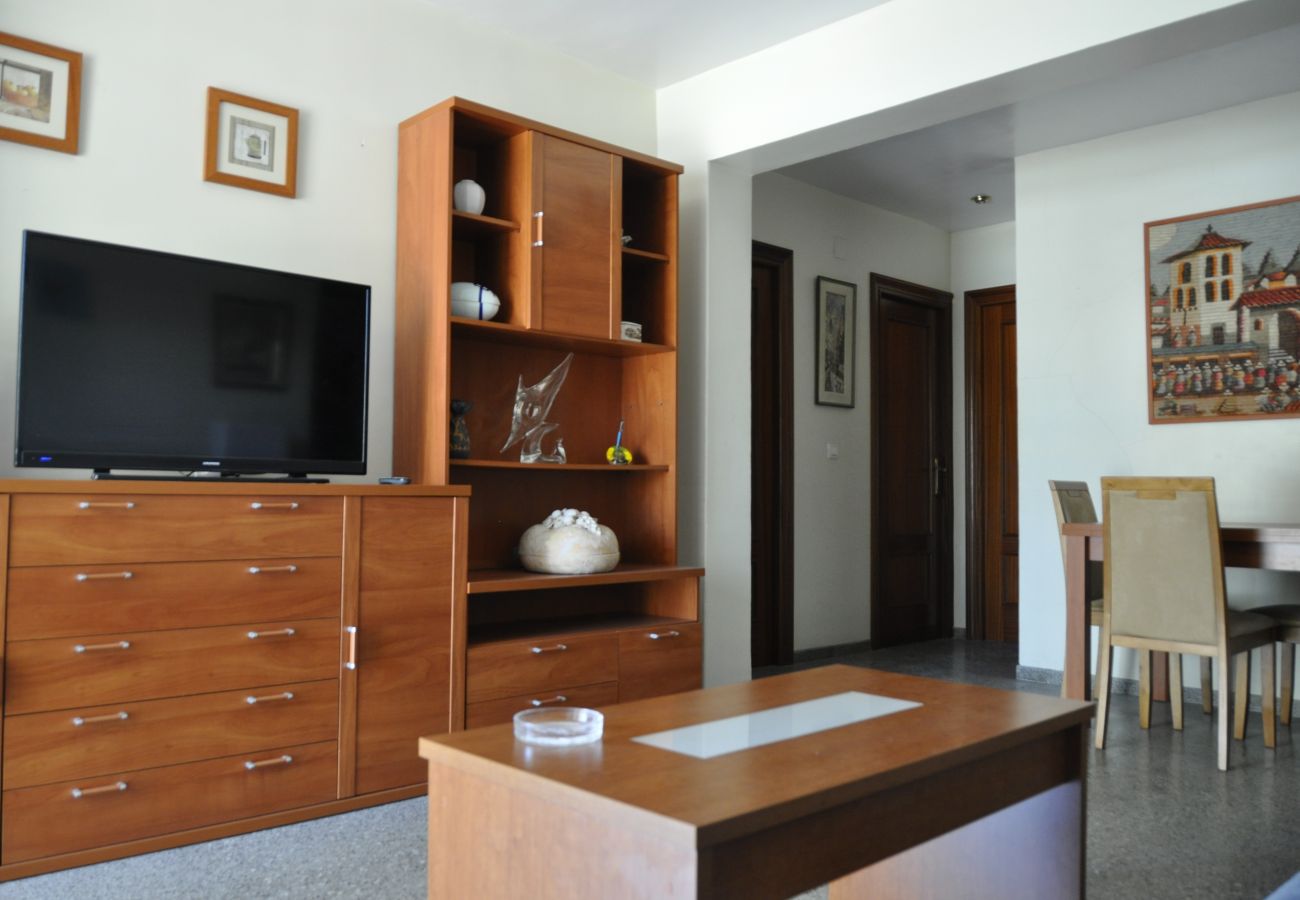 Apartment in Benidorm - BENIDORM LEVANTE BEACH VIEWS R063