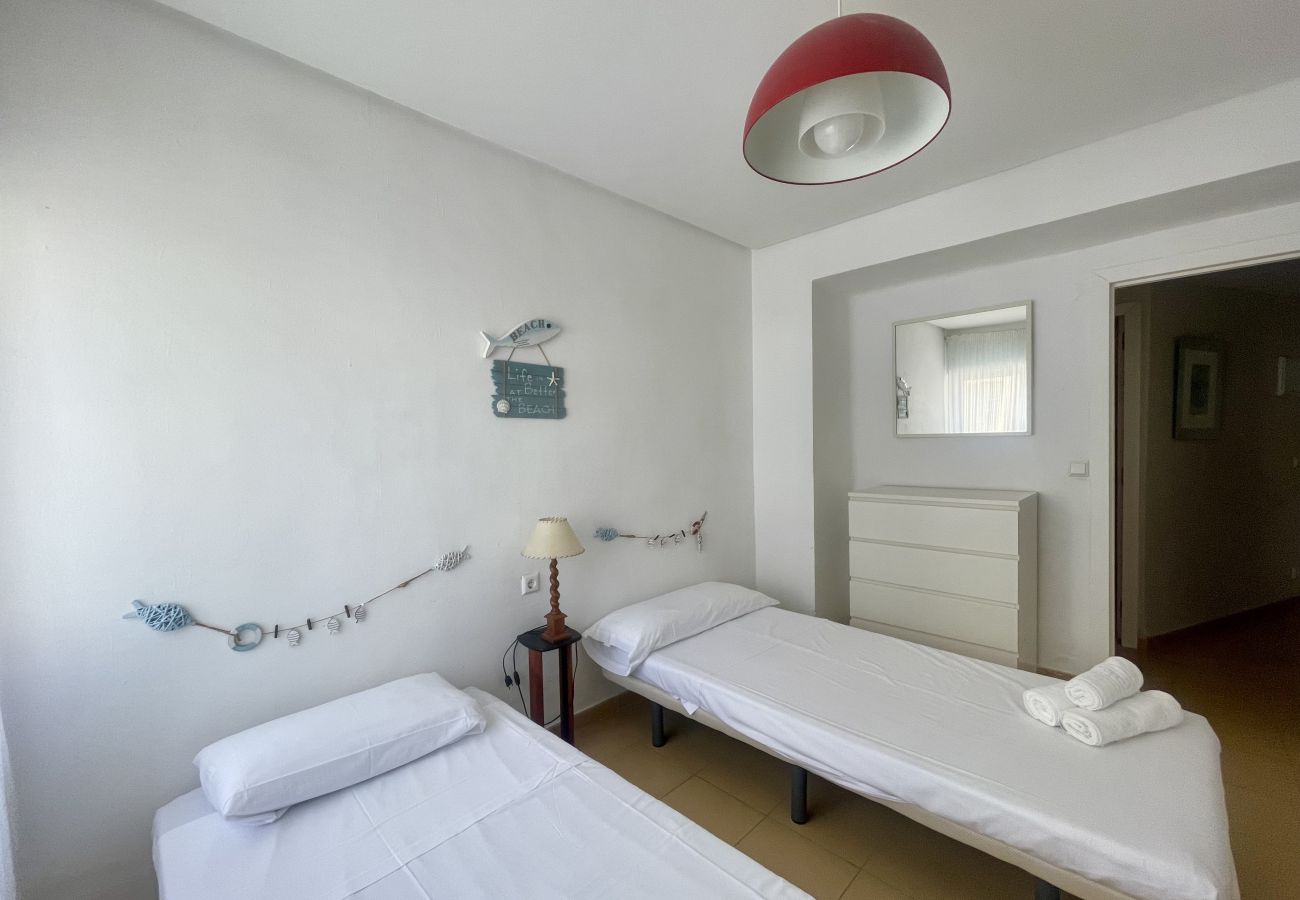 Apartment in Benidorm - RONDA APARTMENT R066