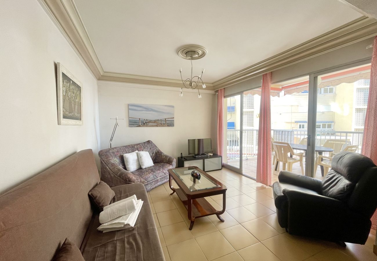 Apartment in Benidorm - RONDA APARTMENT R066