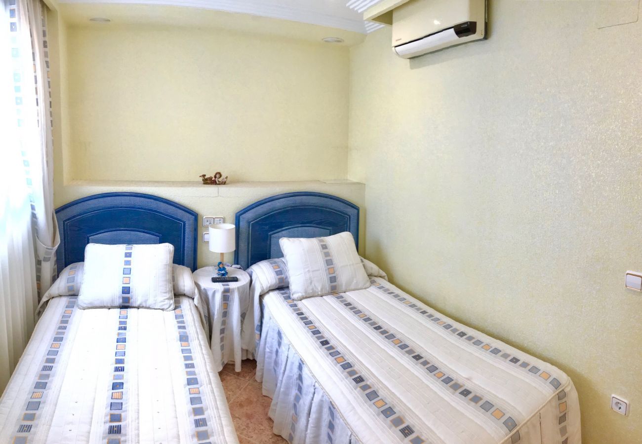 Apartment in Benidorm - EUROPA APARTMENT R068
