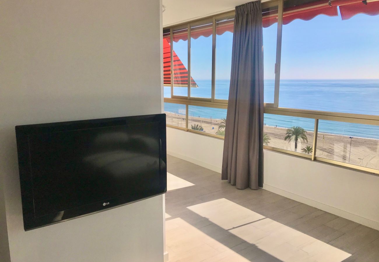 Apartment in Benidorm - MARINA PONIENTE APARTMENT R067