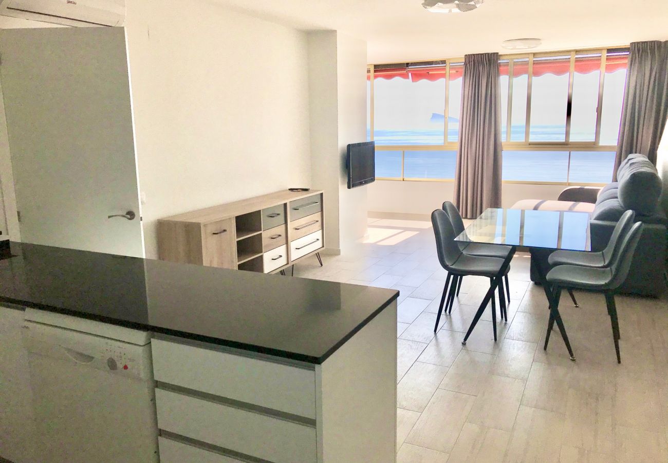 Apartment in Benidorm - MARINA PONIENTE APARTMENT R067
