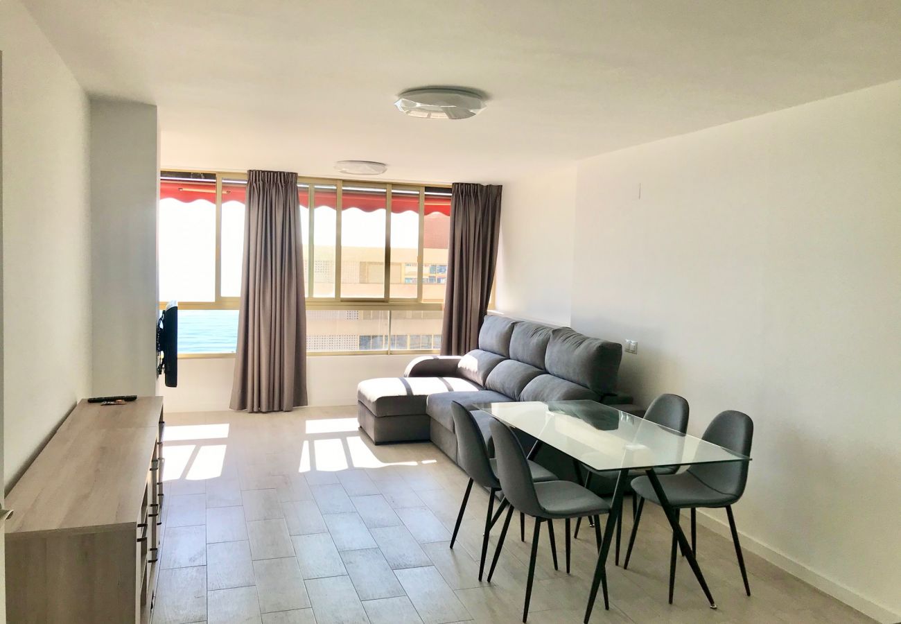 Apartment in Benidorm - MARINA PONIENTE APARTMENT R067
