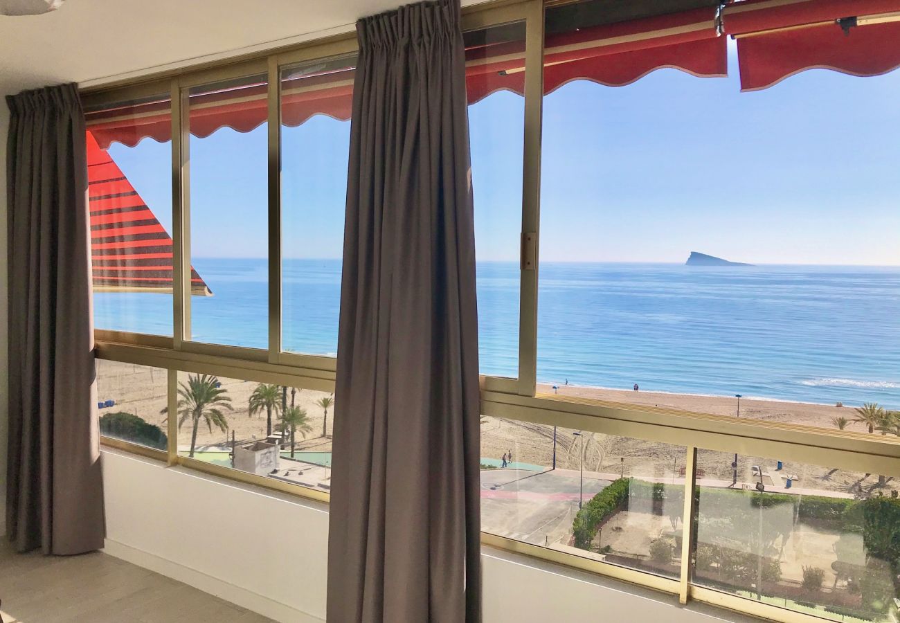 Apartment in Benidorm - MARINA PONIENTE APARTMENT R067