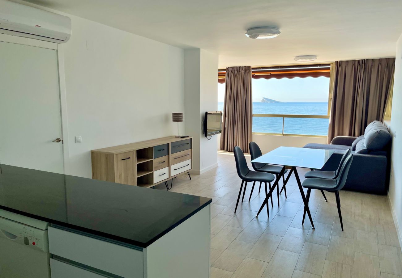 Apartment in Benidorm - MARINA PONIENTE APARTMENT R067