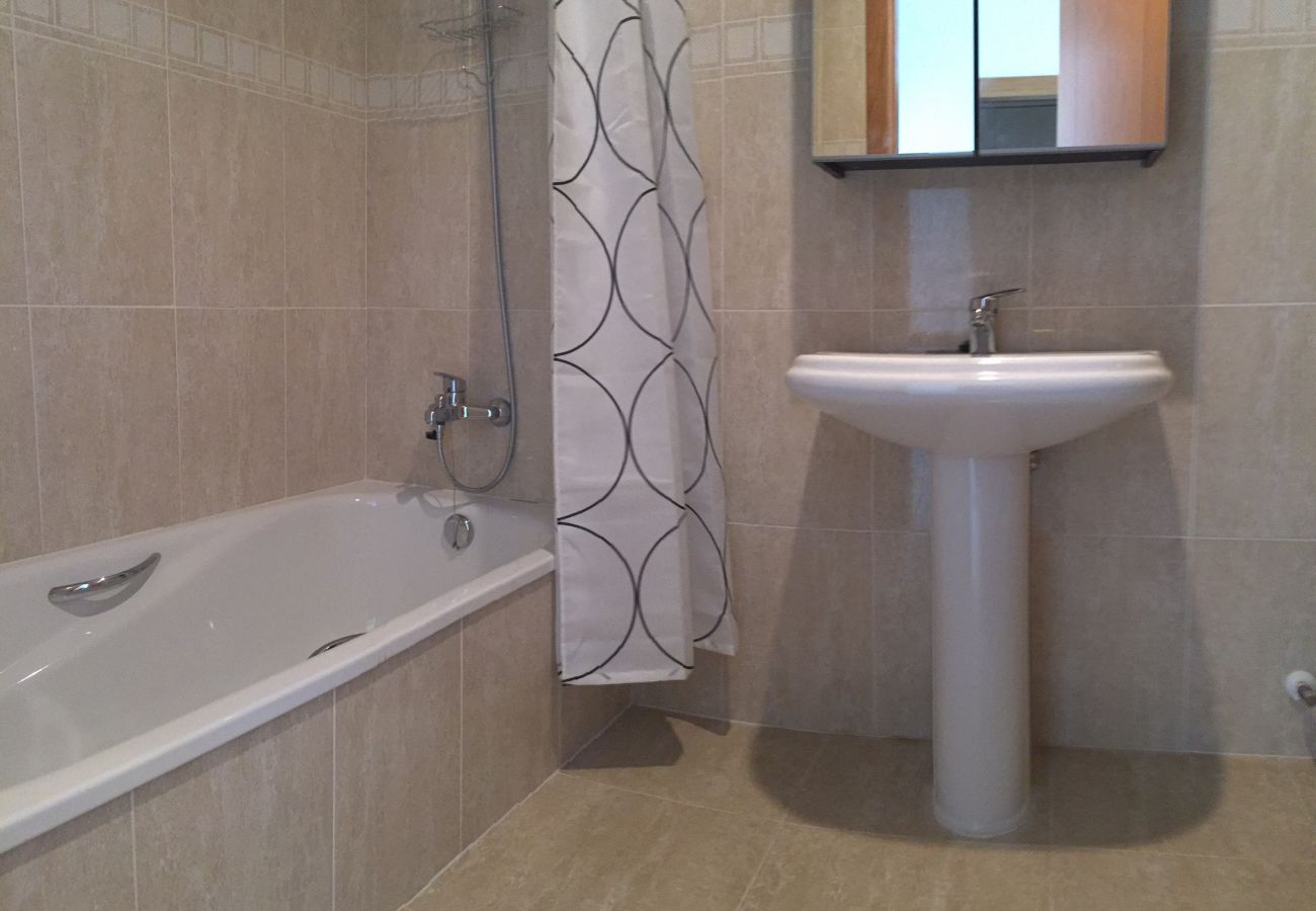 Apartment in Benidorm - LIDO APARTMENT BENIDORM R021
