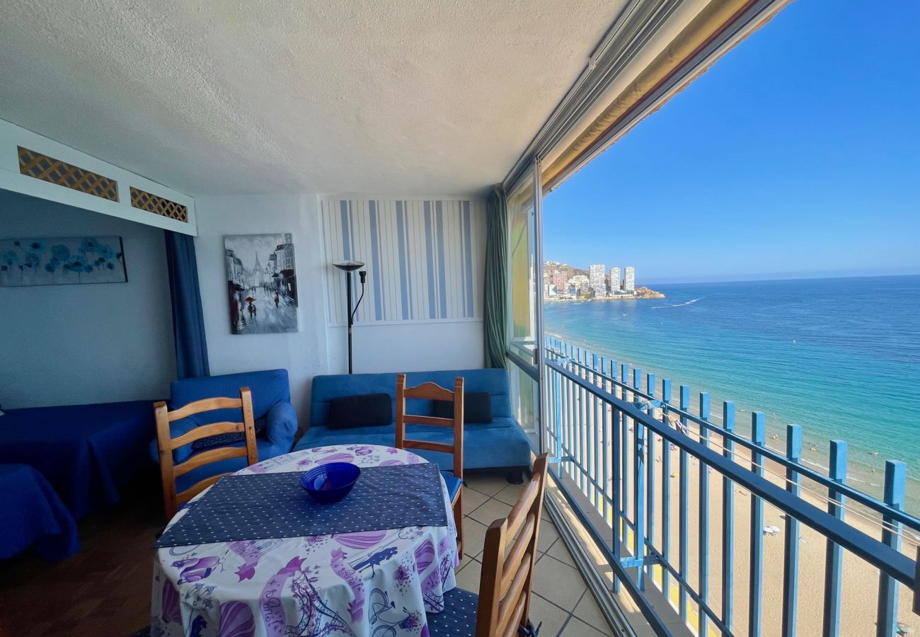 Apartment in Benidorm - LAS PALMERAS SEA VIEW APARTAMENT R087