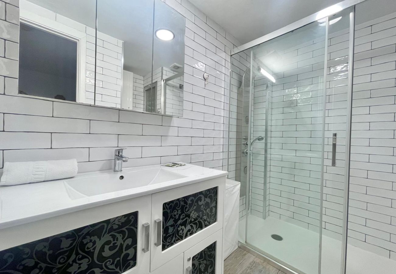 Apartment in Benidorm - PESCADORS APARTMENT R101