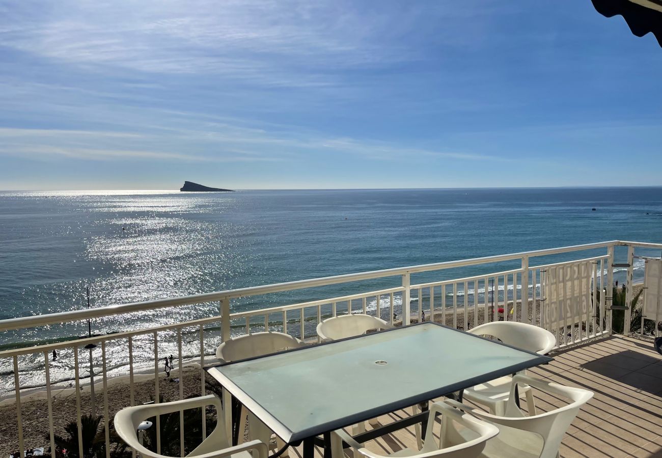 Apartment in Benidorm - SEAFRONT OLD TOWN R104