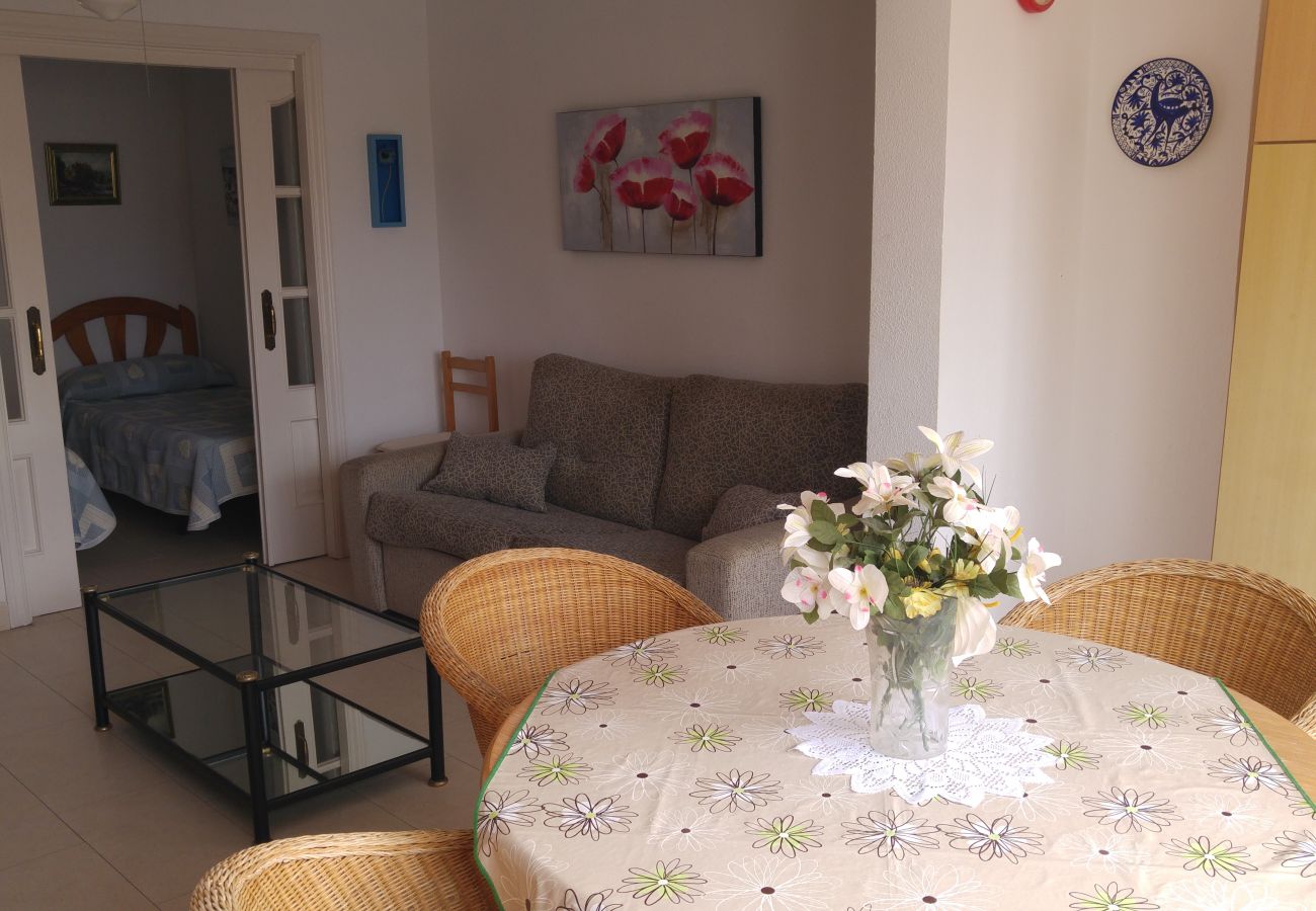 Apartment in Benidorm - KARINA LEVANTE BEACH 