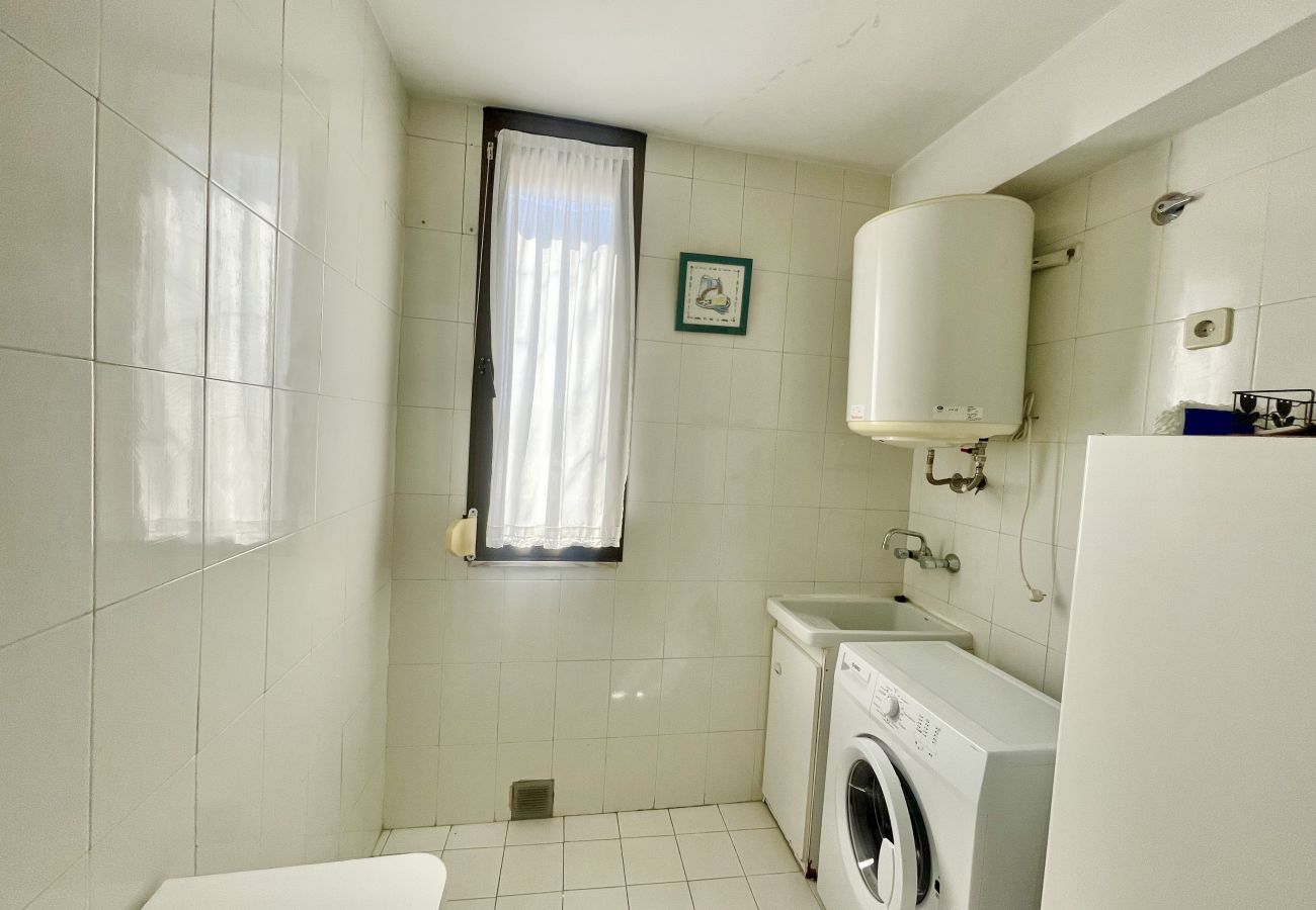 Apartment in Benidorm - PARAISO II R117
