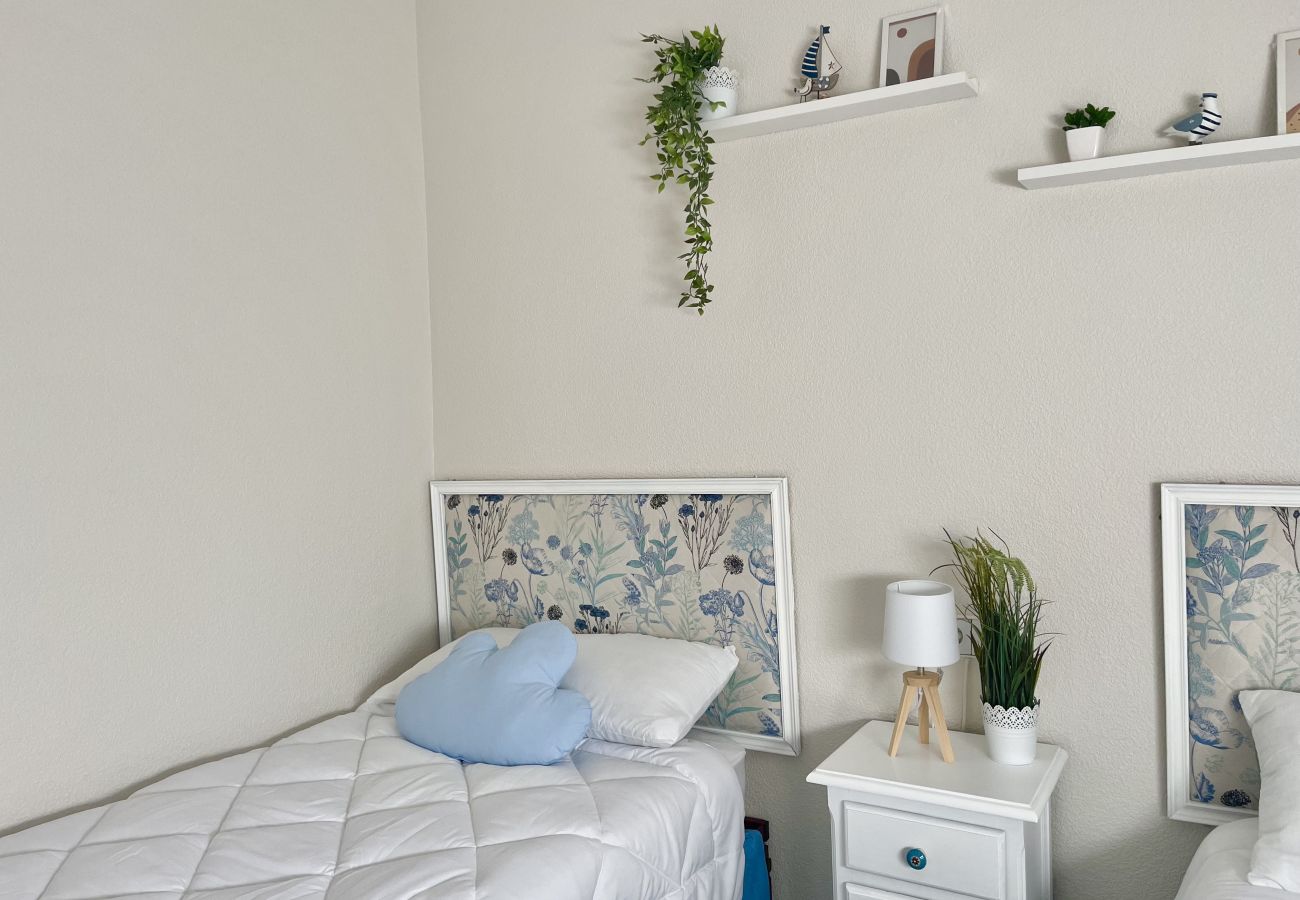 Apartment in Benidorm - PARAISO II R117
