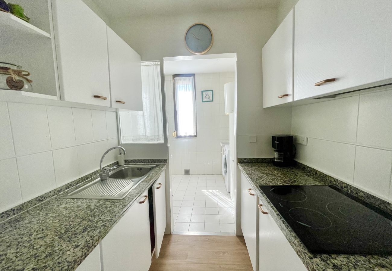 Apartment in Benidorm - PARAISO II R117
