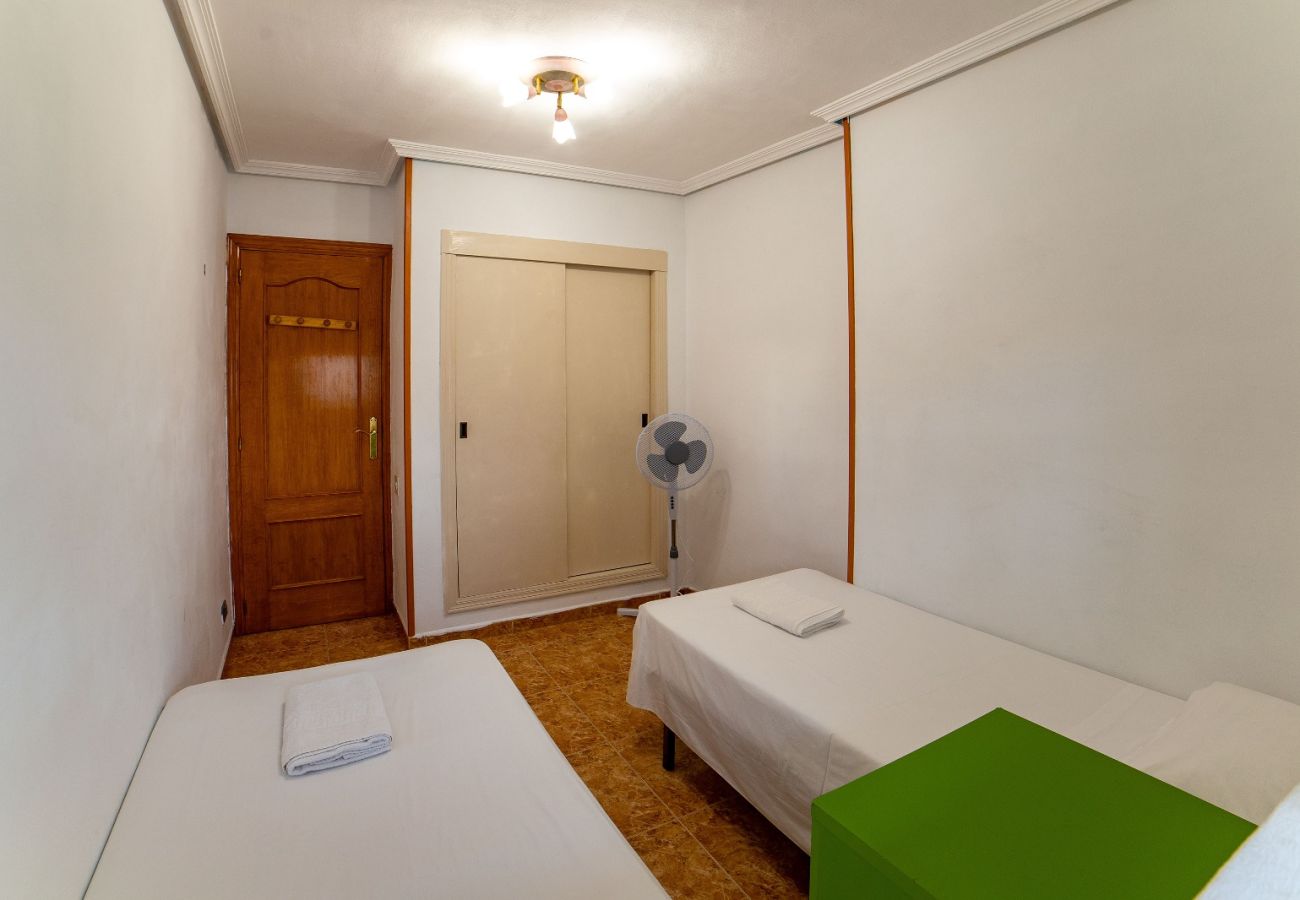Apartment in Benidorm - ACACIAS CENTER APARTMENT R119