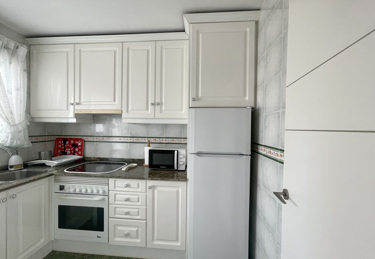 Apartment in Benidorm - EUROPA GARDEN LEVANTE BEACH R129