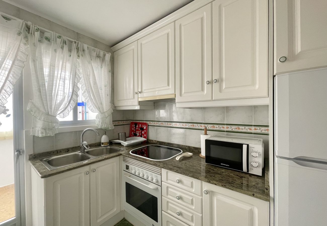 Apartment in Benidorm - EUROPA GARDEN LEVANTE BEACH R129