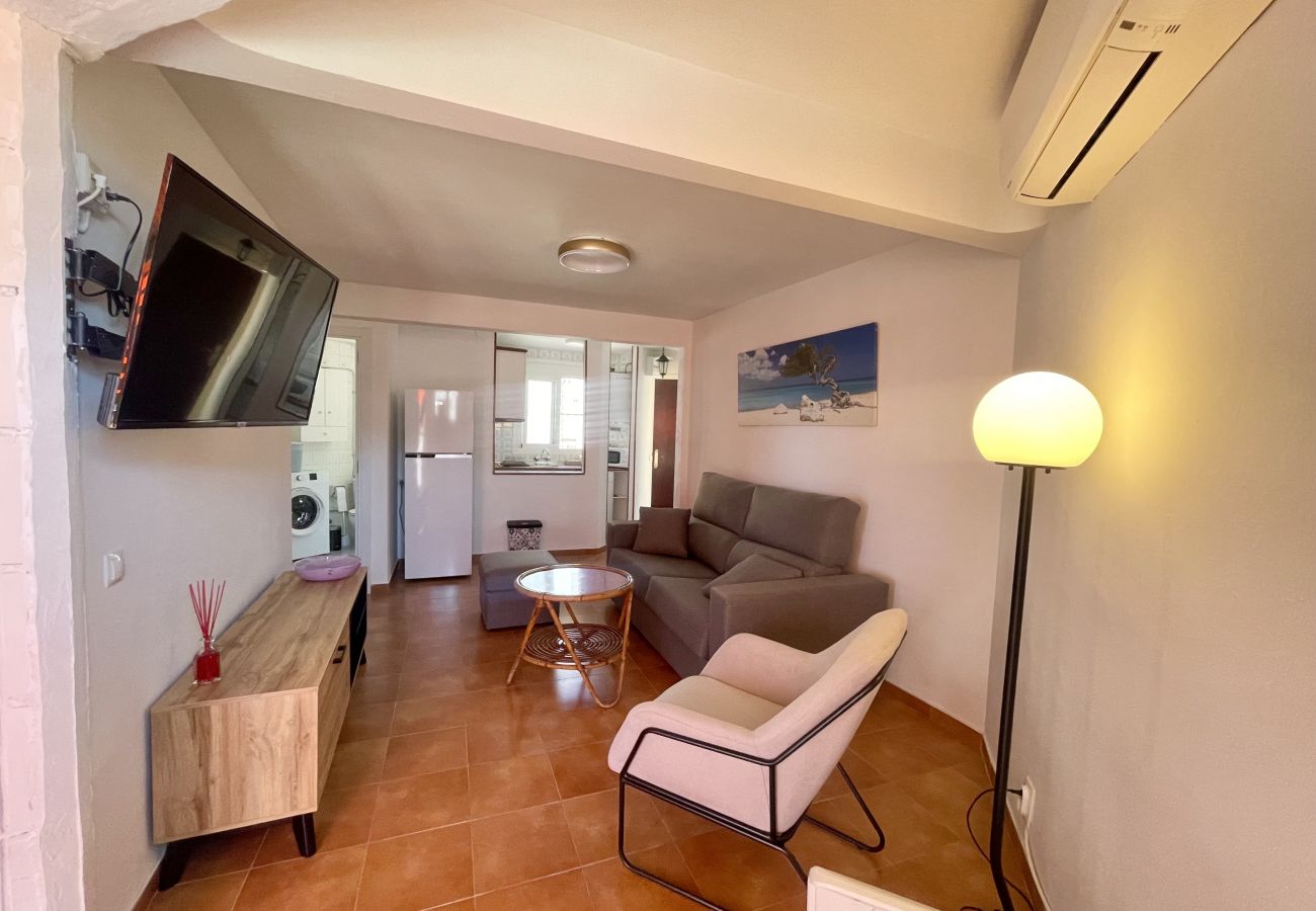 Apartment in Benidorm - GERONA CENTER APARTMENT (R130)