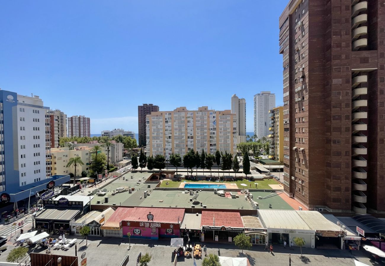 Apartment in Benidorm - GERONA CENTER APARTMENT (R130)