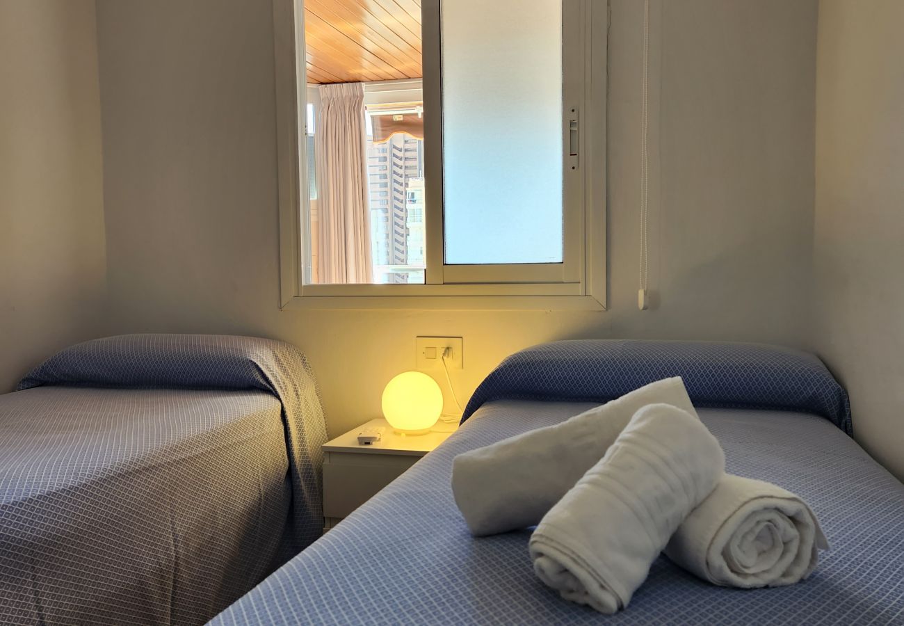 Apartment in Benidorm - GERONA CENTER APARTMENT (R130)