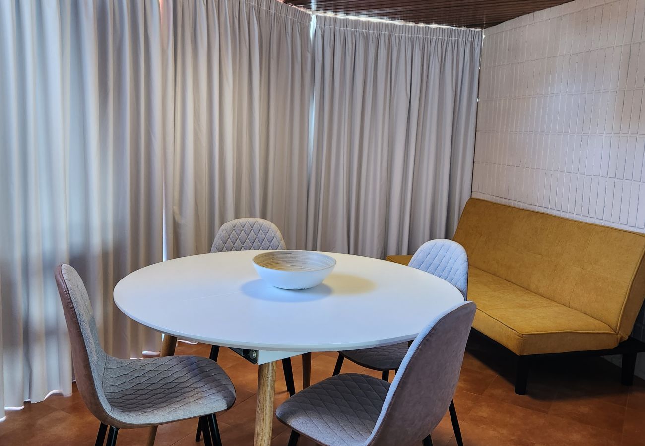 Apartment in Benidorm - GERONA CENTER APARTMENT (R130)