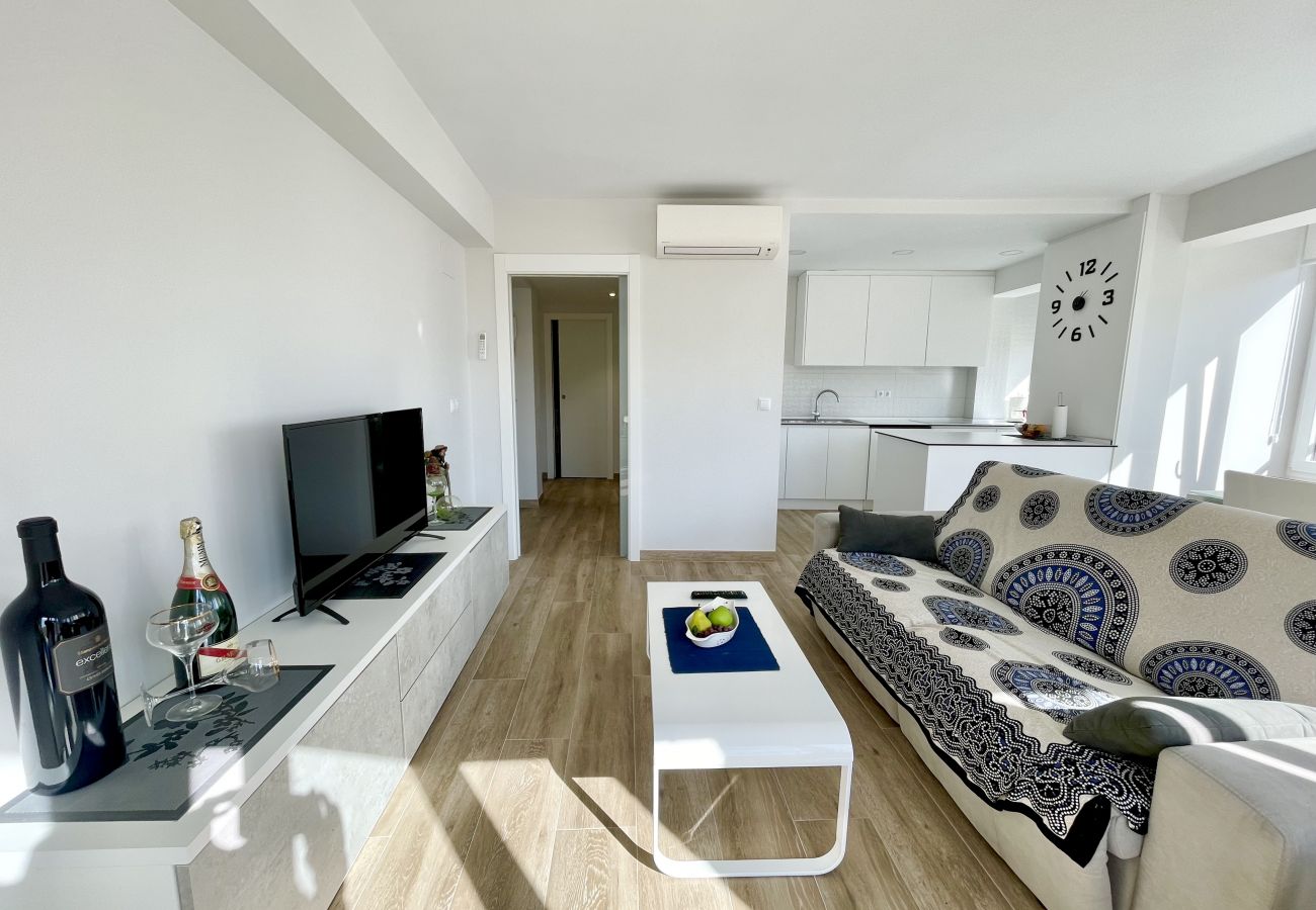 Apartment in Benidorm - LUXURY CENTER APARTMENT R136