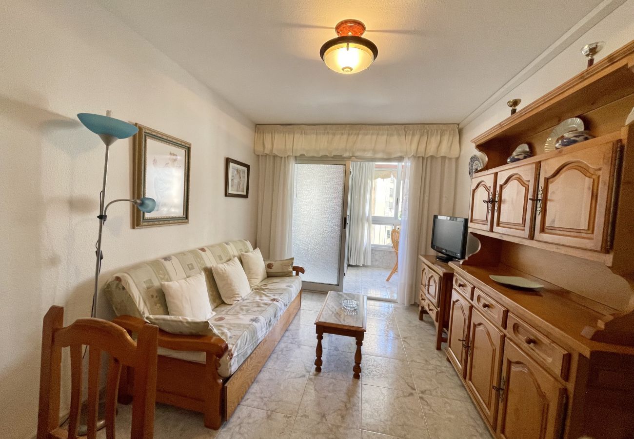 Apartment in Benidorm - KAROLA POOL AND FUN R138