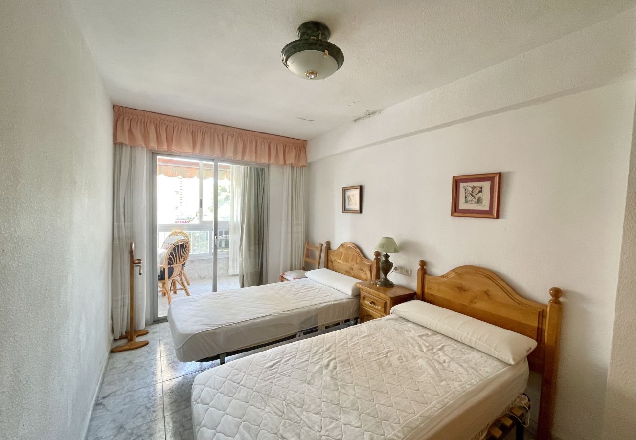 Apartment in Benidorm - KAROLA POOL AND FUN R138