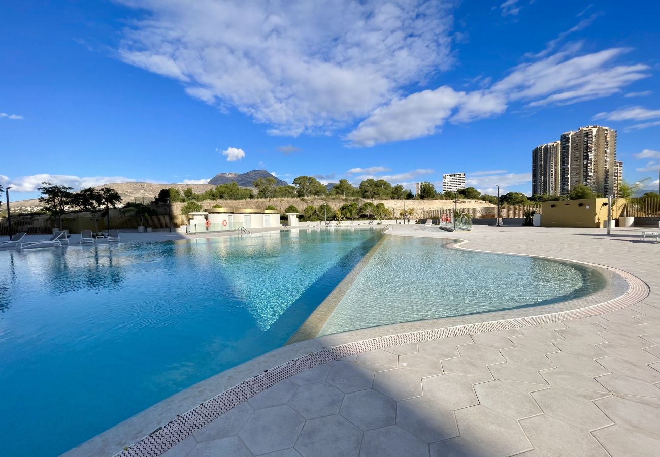 Apartment in Benidorm - INTEMPO BLUELINE R137