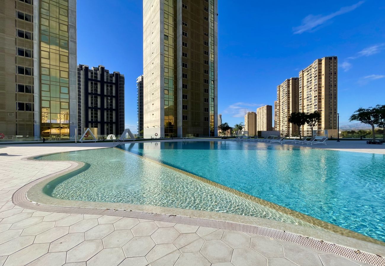 Apartment in Benidorm - INTEMPO BLUELINE R137