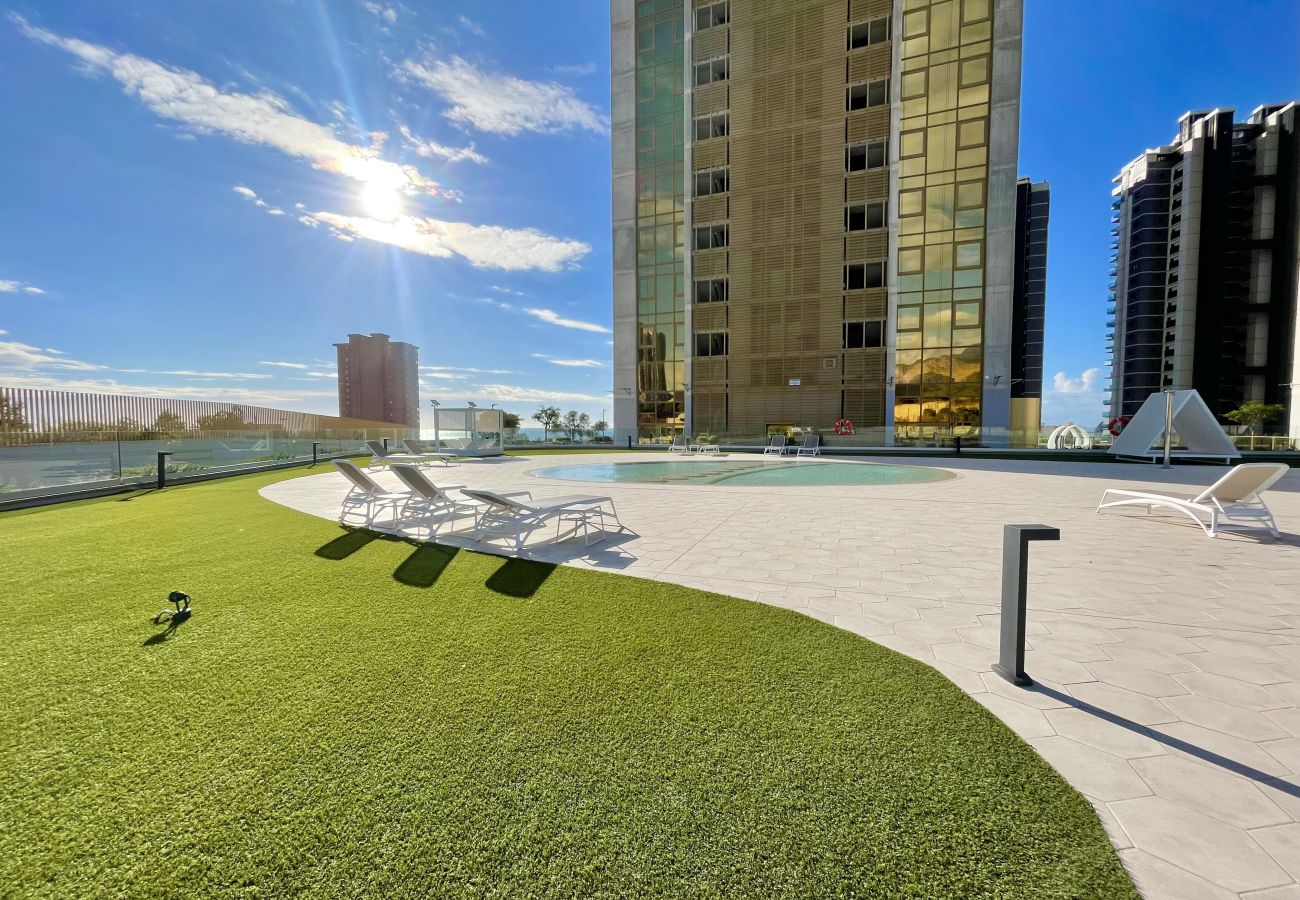 Apartment in Benidorm - INTEMPO BLUELINE R137