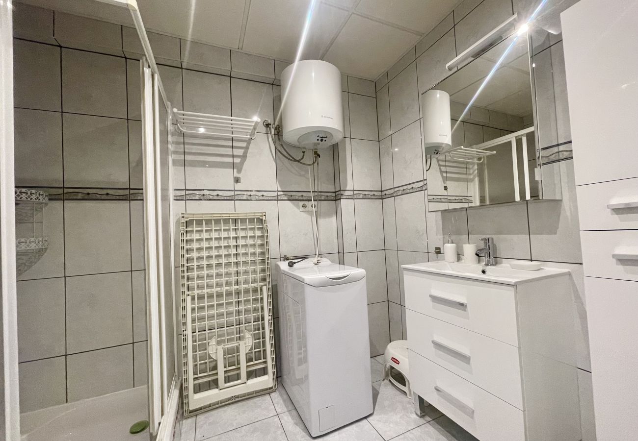 Studio in Benidorm - ARIES CABLE SKI STUDIO R141