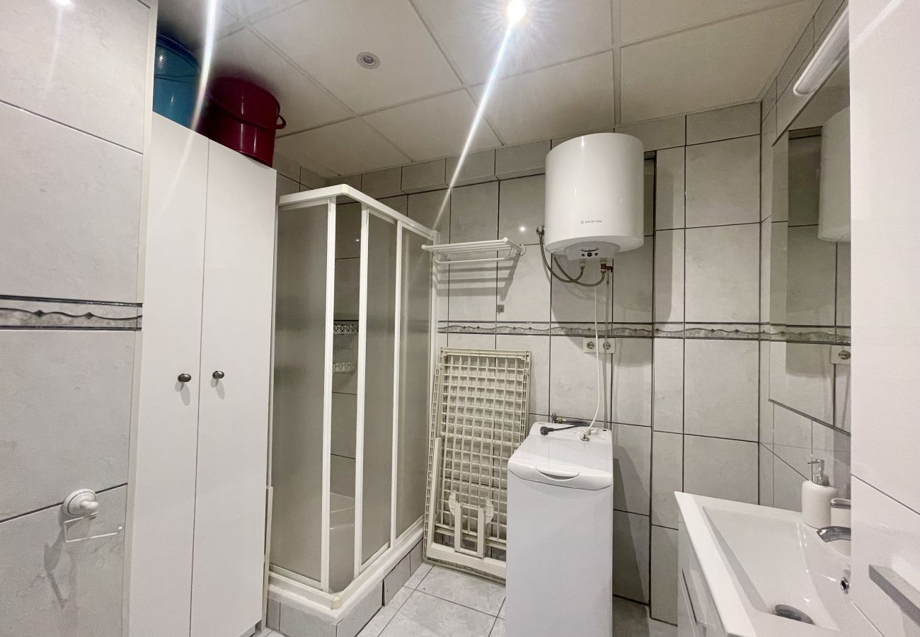 Studio in Benidorm - ARIES CABLE SKI STUDIO R141