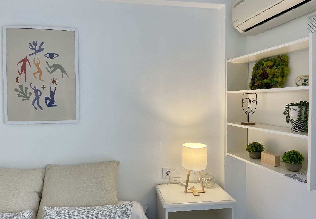 Studio in Benidorm - ARIES CABLE SKI STUDIO R141