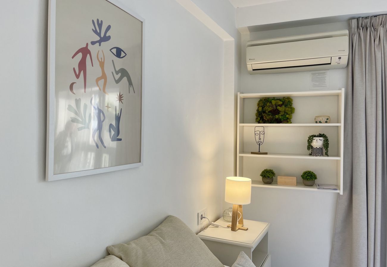 Studio in Benidorm - ARIES CABLE SKI STUDIO R141