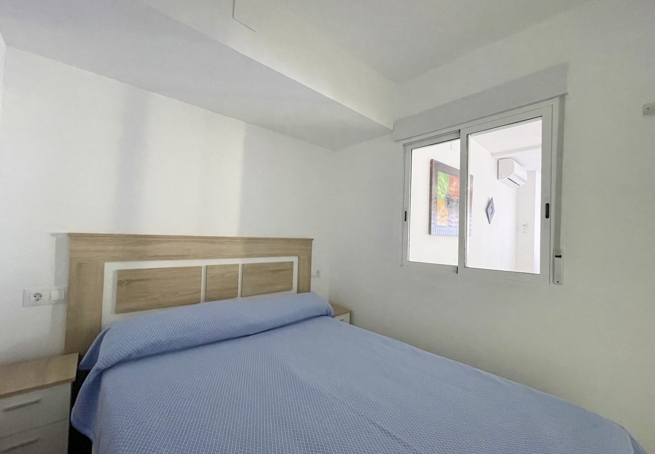 Apartment in Benidorm - MODERN STYLE CABALLOS (R140)