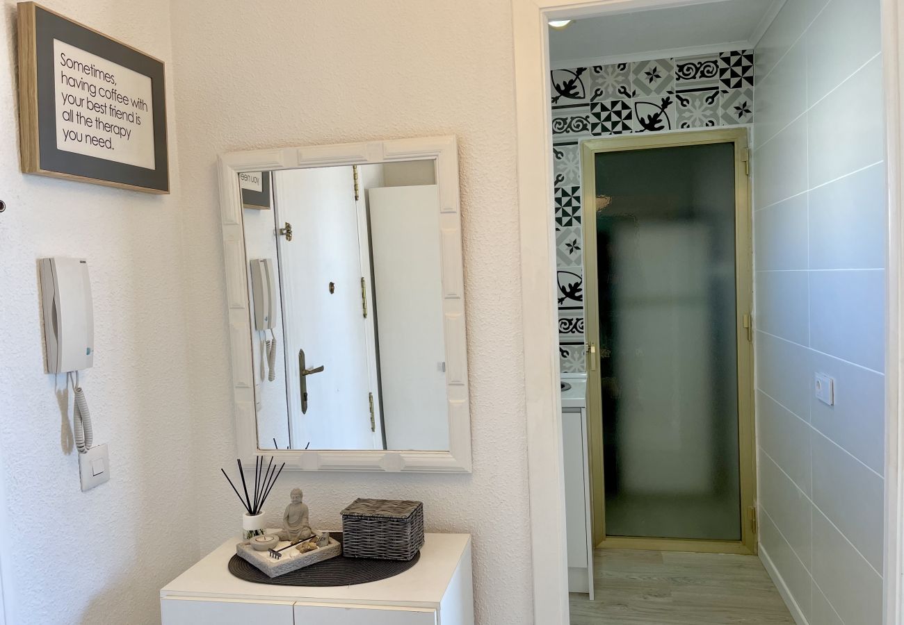 Apartment in Benidorm - MARINA LEVANTE SEDAVI R145