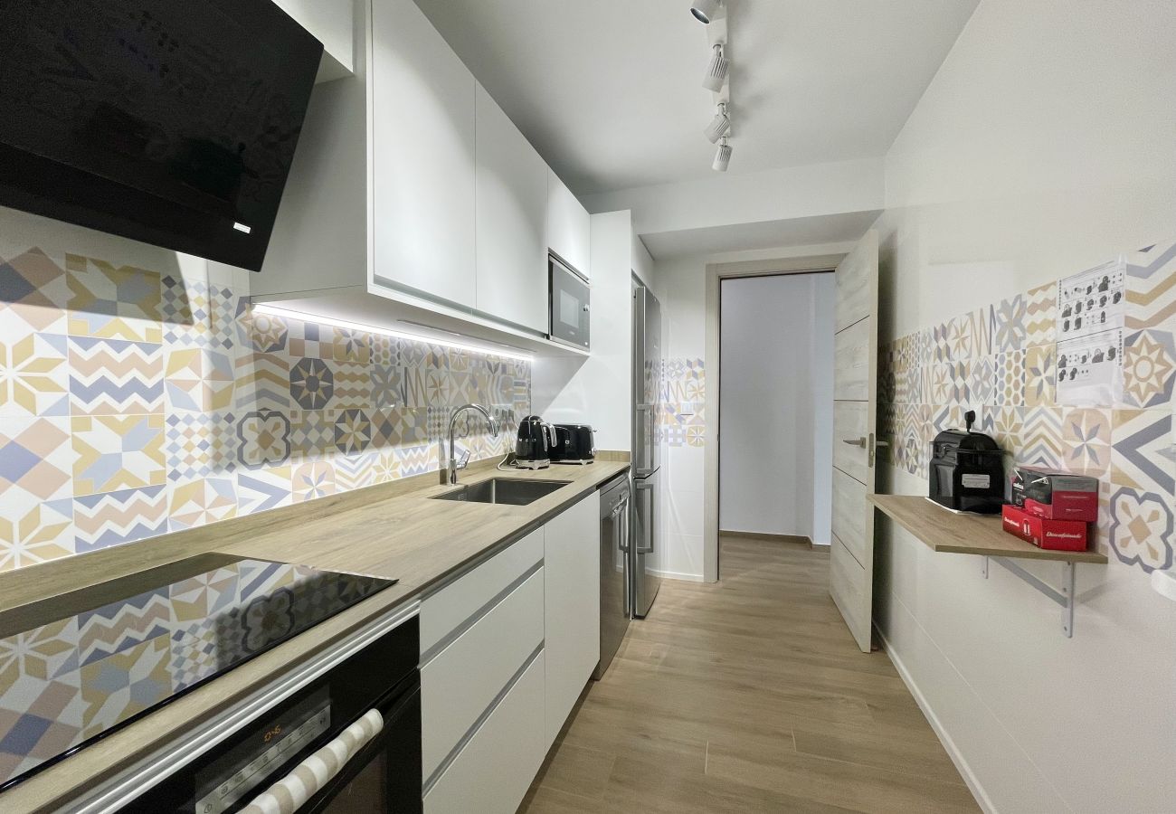 Apartment in Benidorm - DELUXE CENTER R146
