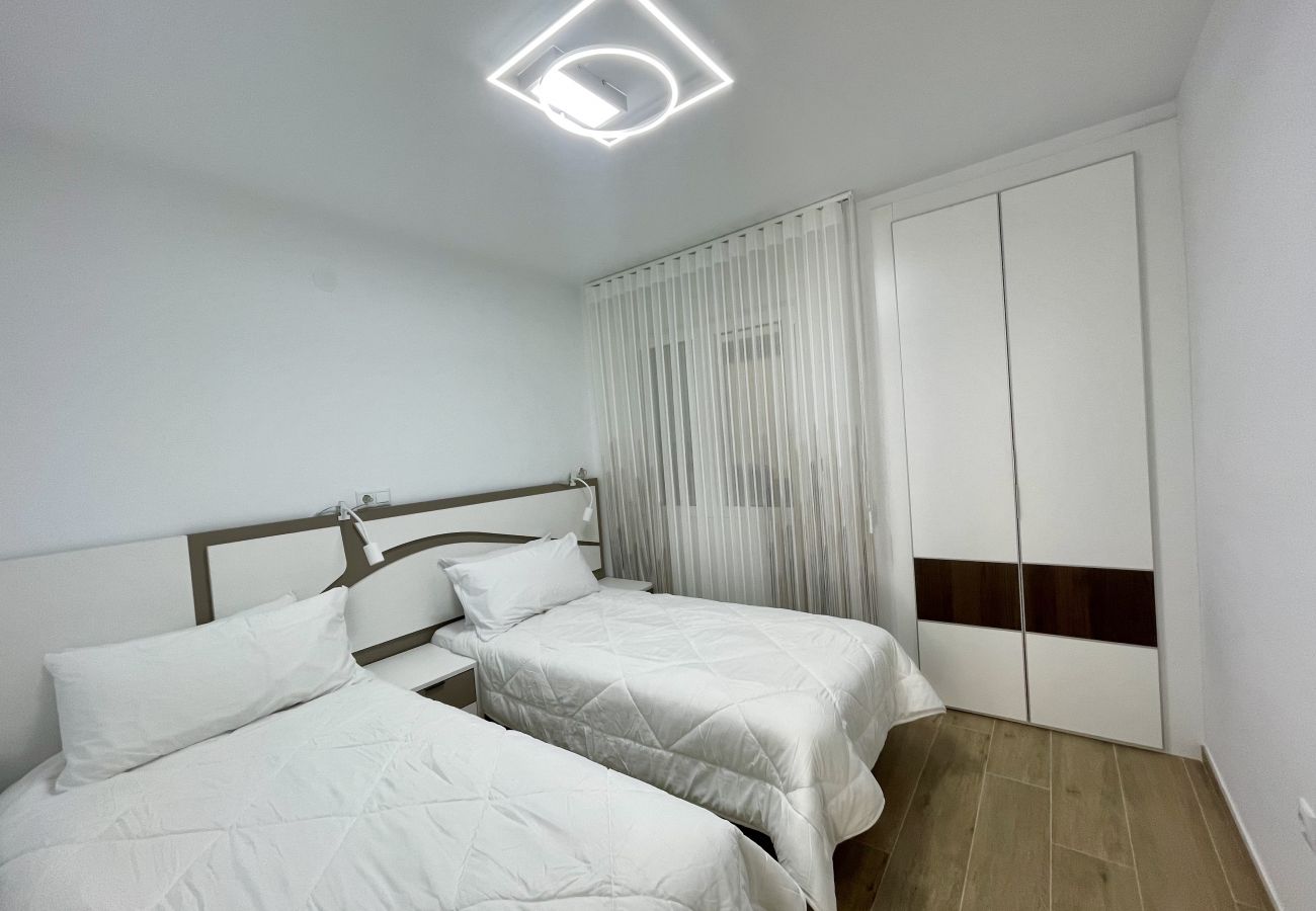 Apartment in Benidorm - DELUXE CENTER R146