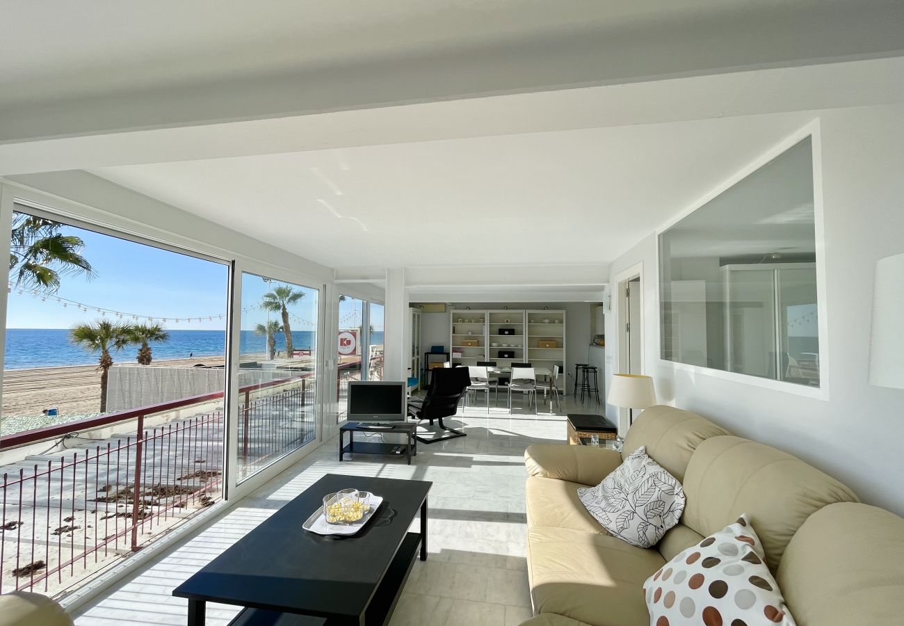 Apartment in Benidorm - IBERIA SEAFRONT R152