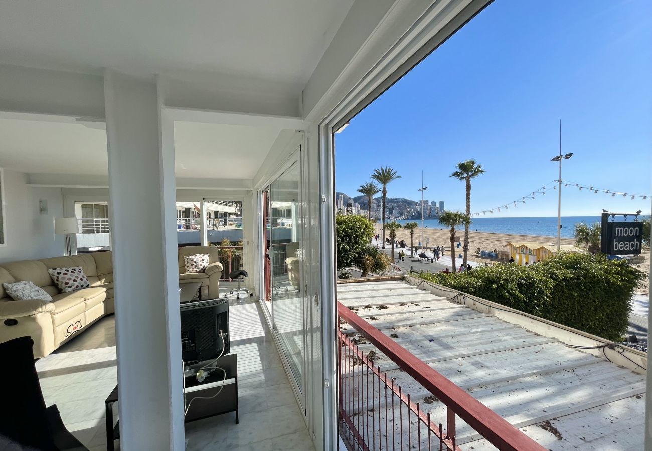 Apartment in Benidorm - IBERIA SEAFRONT R152