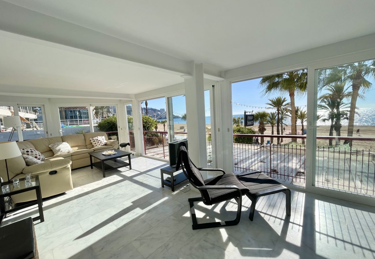 Apartment in Benidorm - IBERIA SEAFRONT R152