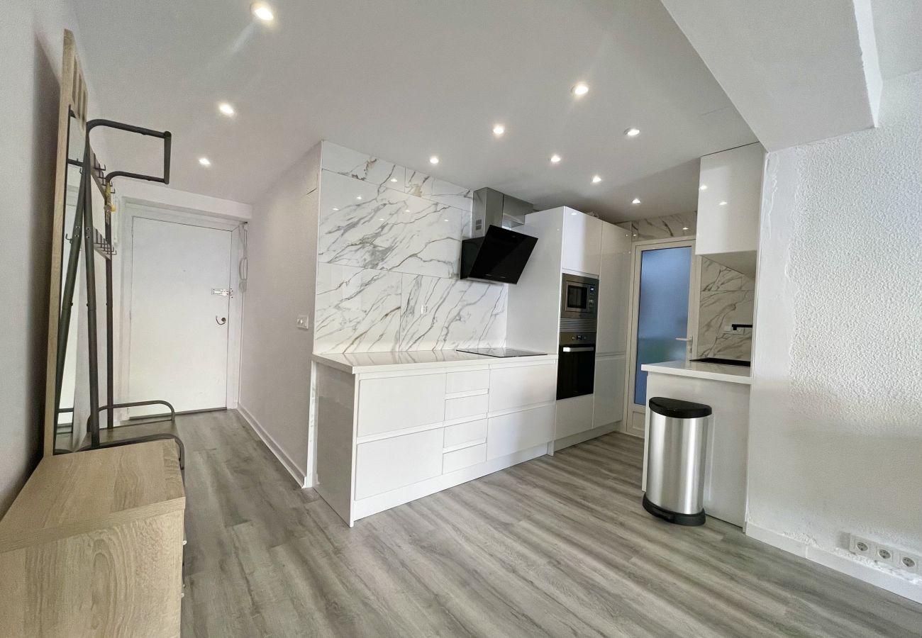 Apartment in Benidorm - NAVASA MODERN PONIENTE BEACH R153