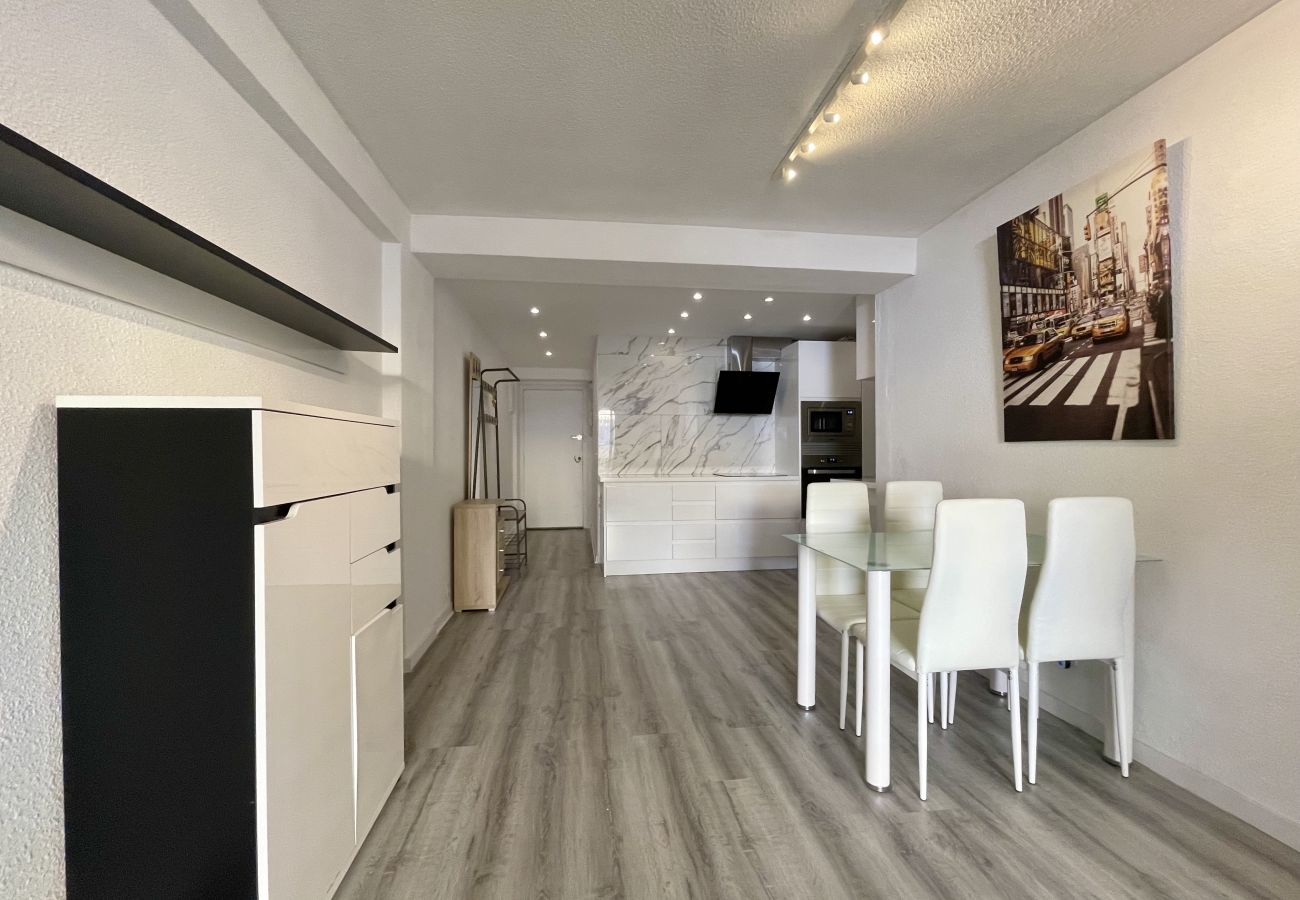 Apartment in Benidorm - NAVASA MODERN PONIENTE BEACH R153