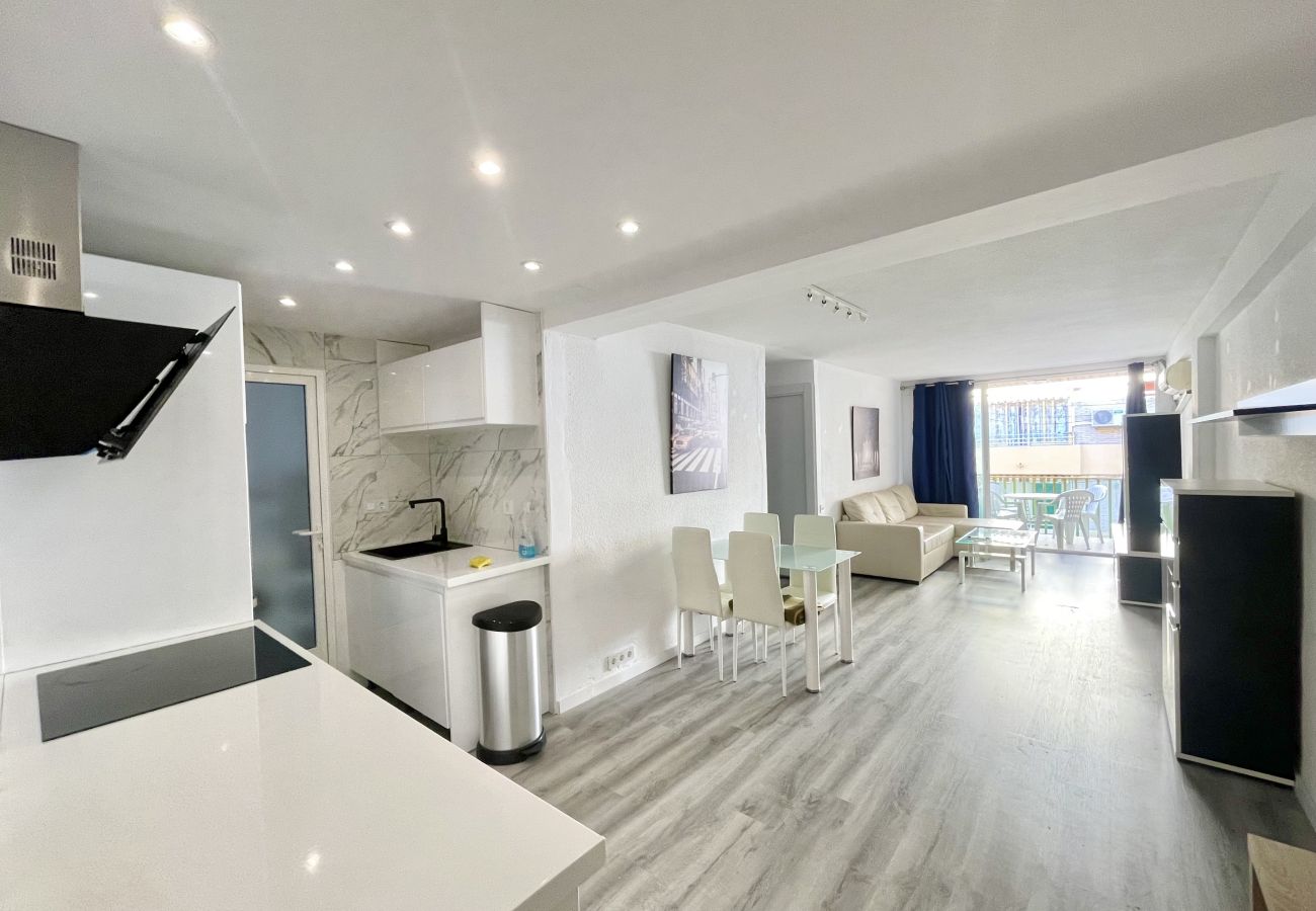 Apartment in Benidorm - NAVASA MODERN PONIENTE BEACH R153