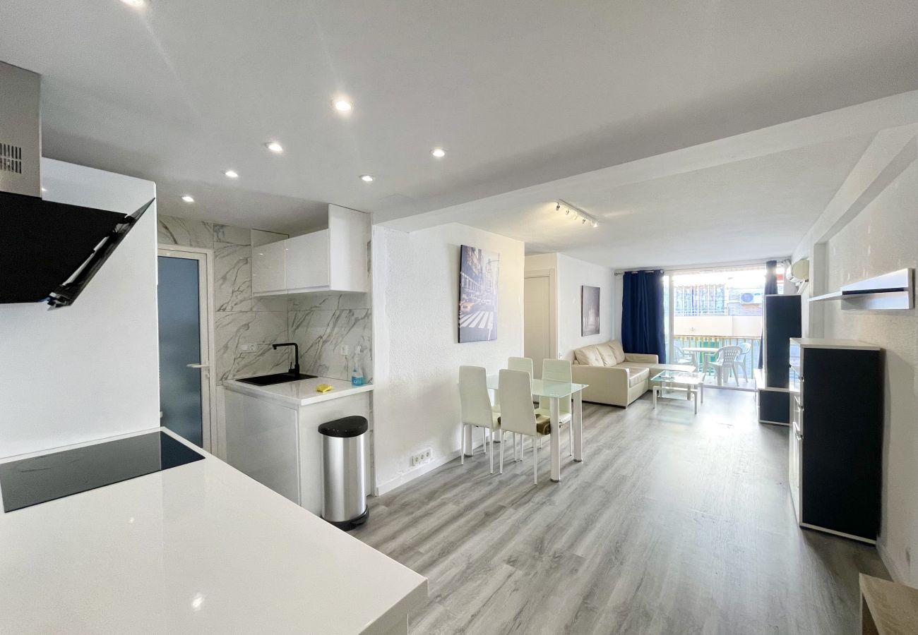 Apartment in Benidorm - NAVASA MODERN PONIENTE BEACH R153