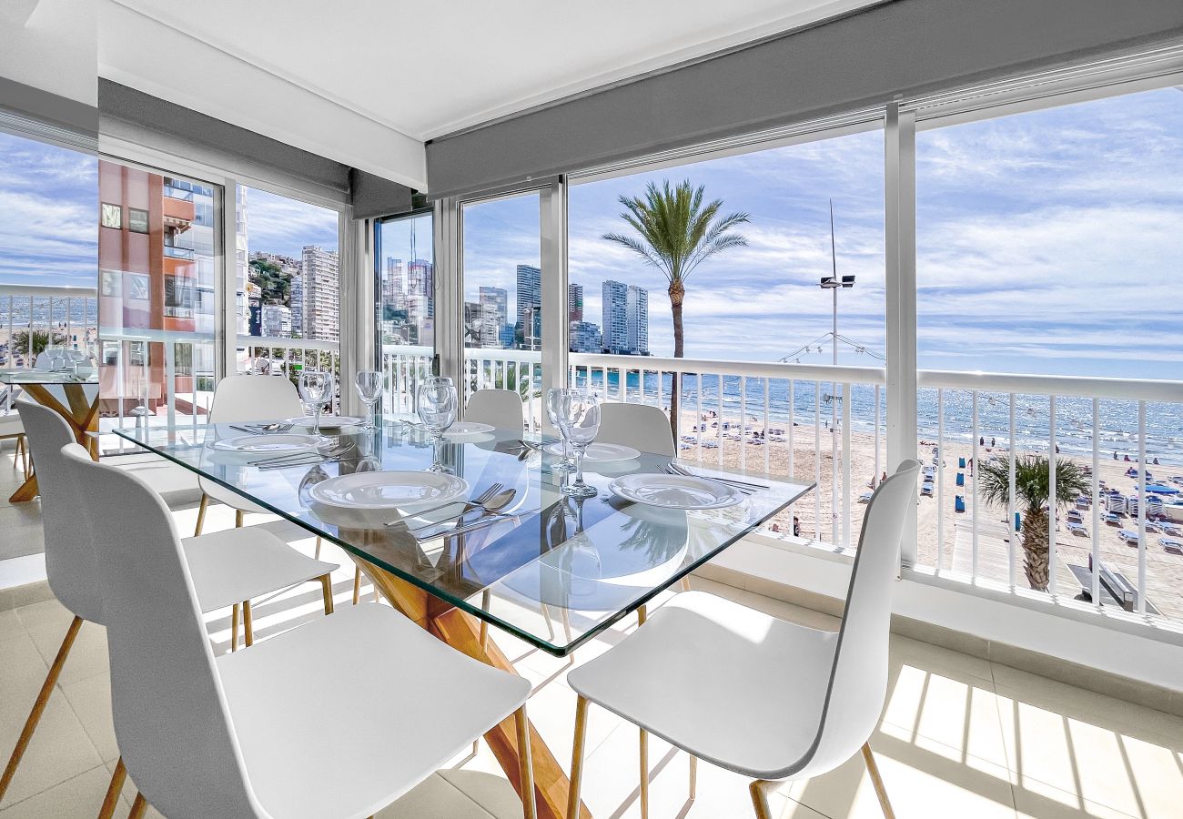 Apartment in Benidorm - SUN, SAND & LUXURY SEAFRONT APARTMENT VERACRUZ LEVANTE (R154)